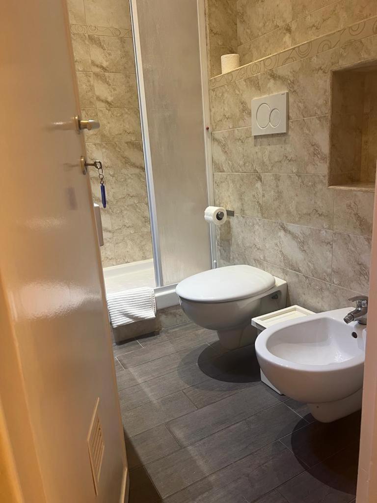In Roma Life Hotel Kültér fotó